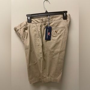Mens vineyard vines shorts. New with tags. Size 34